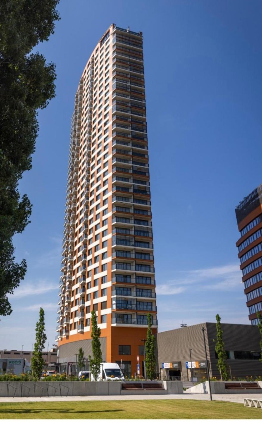 Klinger Apartment Bratislava Bagian luar foto